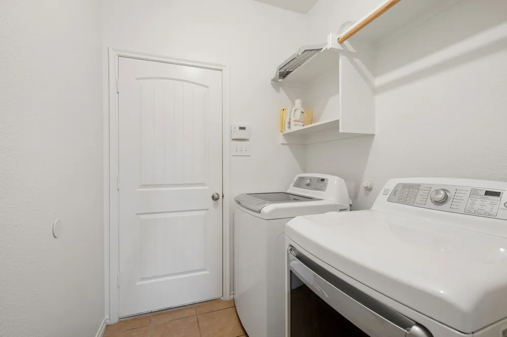104 Holly Street Waxahachie, TX 75165