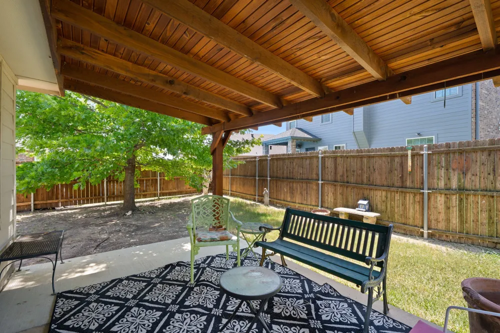 104 Holly Street Waxahachie, TX 75165