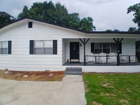 853 Fairview Drive