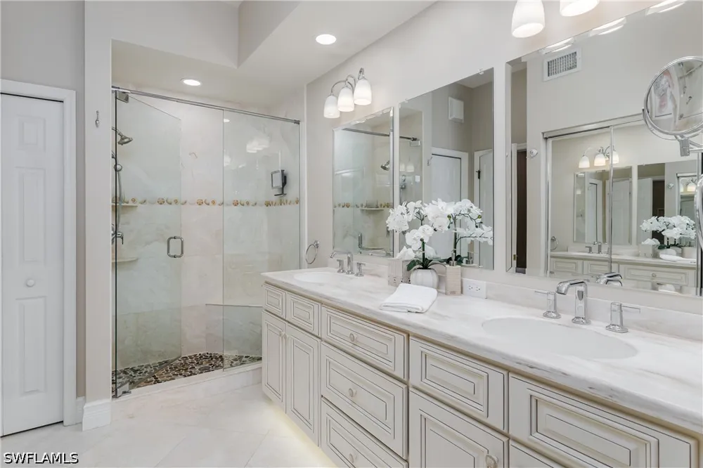 Beach Resort Drive #5 Naples, FL 34114