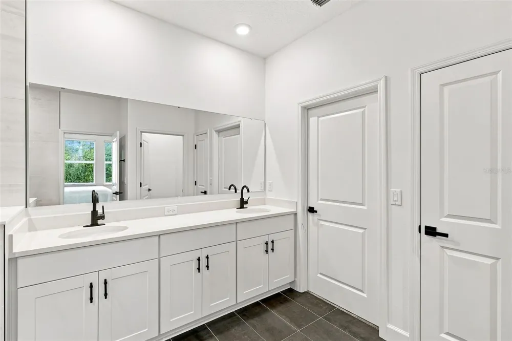 3295 ARCH AVENUE Ormond Beach, FL 32174