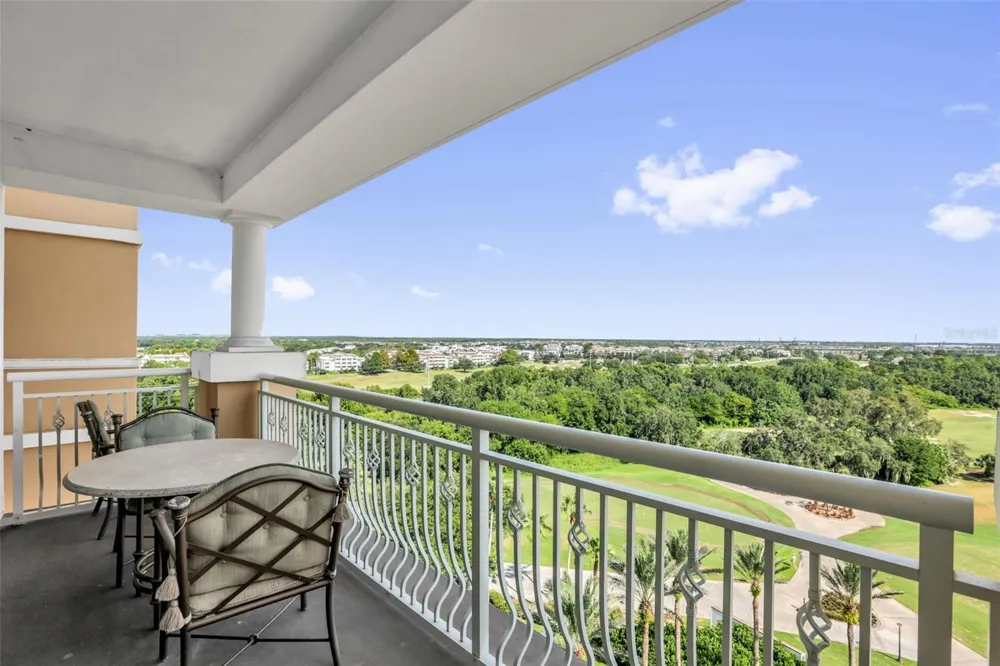 7593 GATHERING DRIVE #707 Reunion, FL 34747