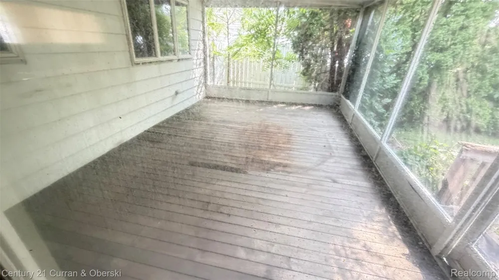 38609 Scott Drive Westland City, MI 48186