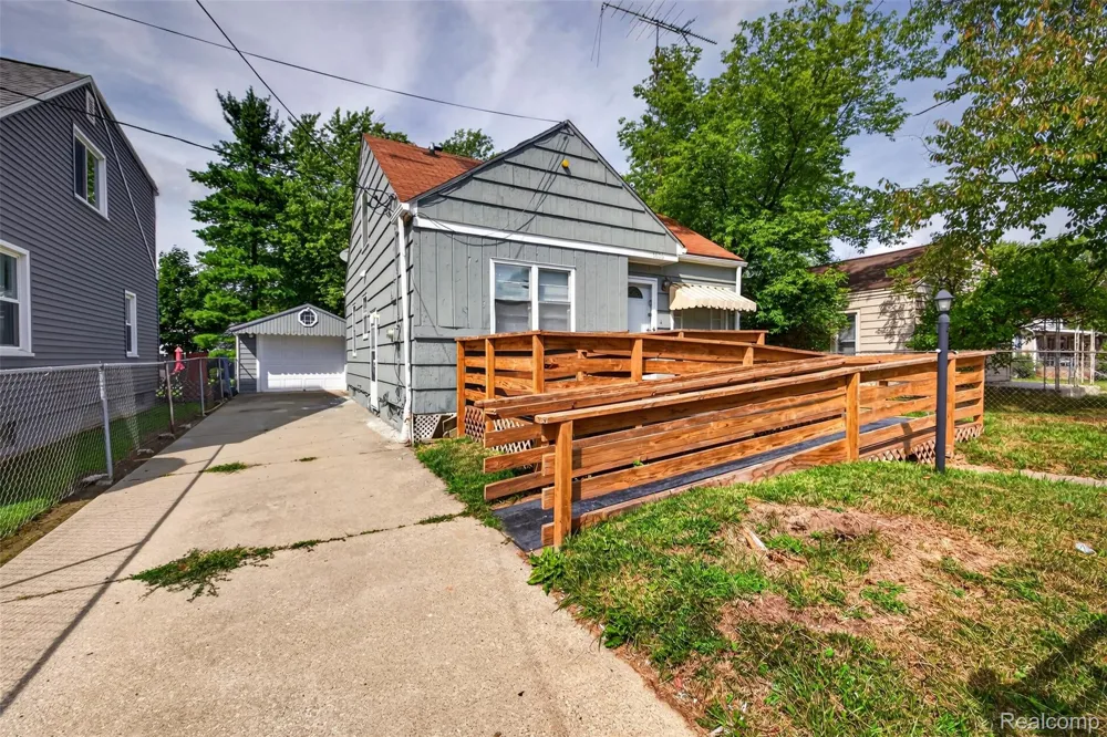 3806 Herrick Street Flint City, MI 48532
