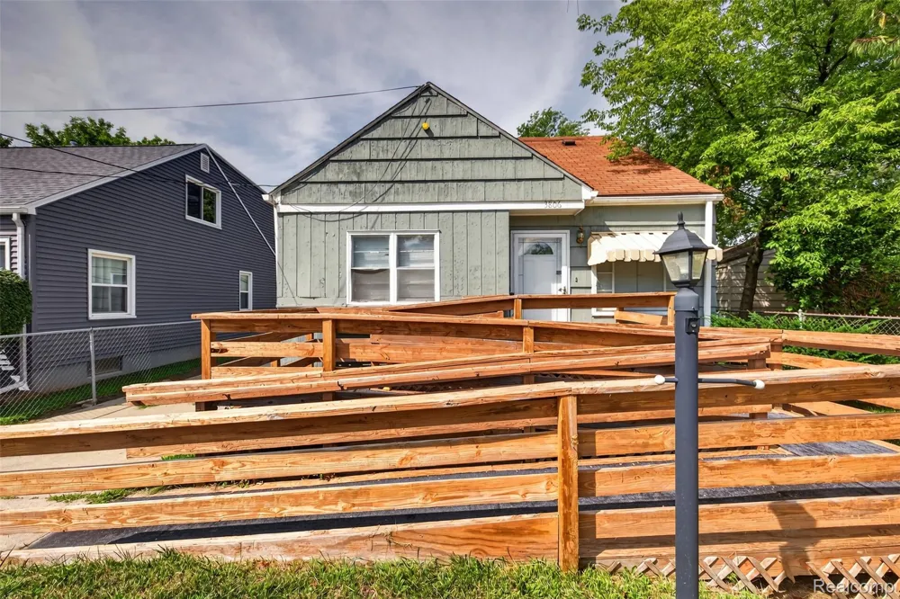 3806 Herrick Street Flint City, MI 48532