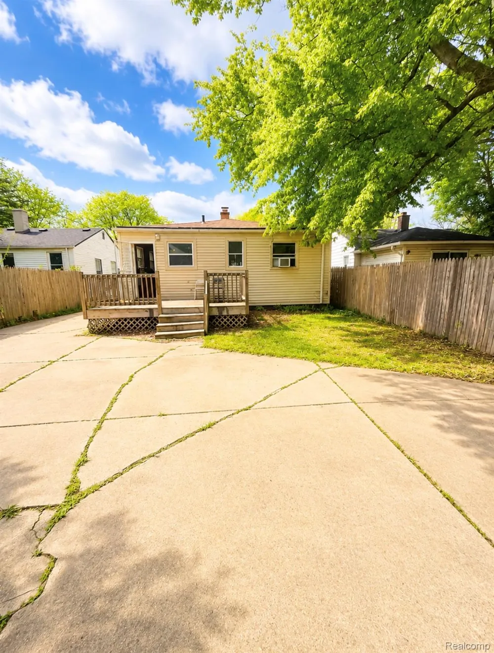 19166 Bentler Street Detroit City, MI 48219