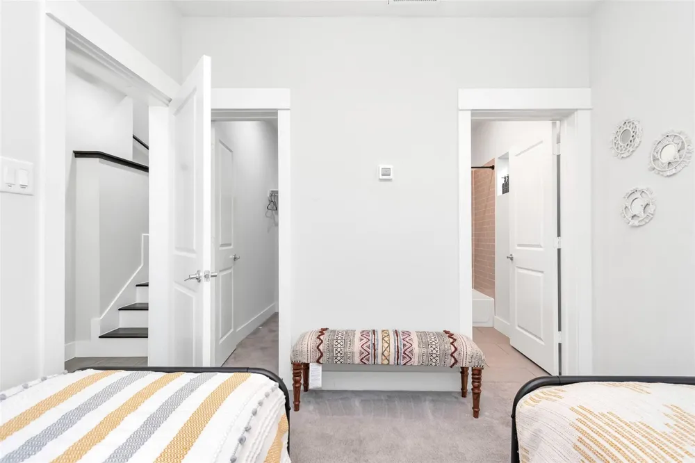 2817 Palm Street Houston, TX 77004