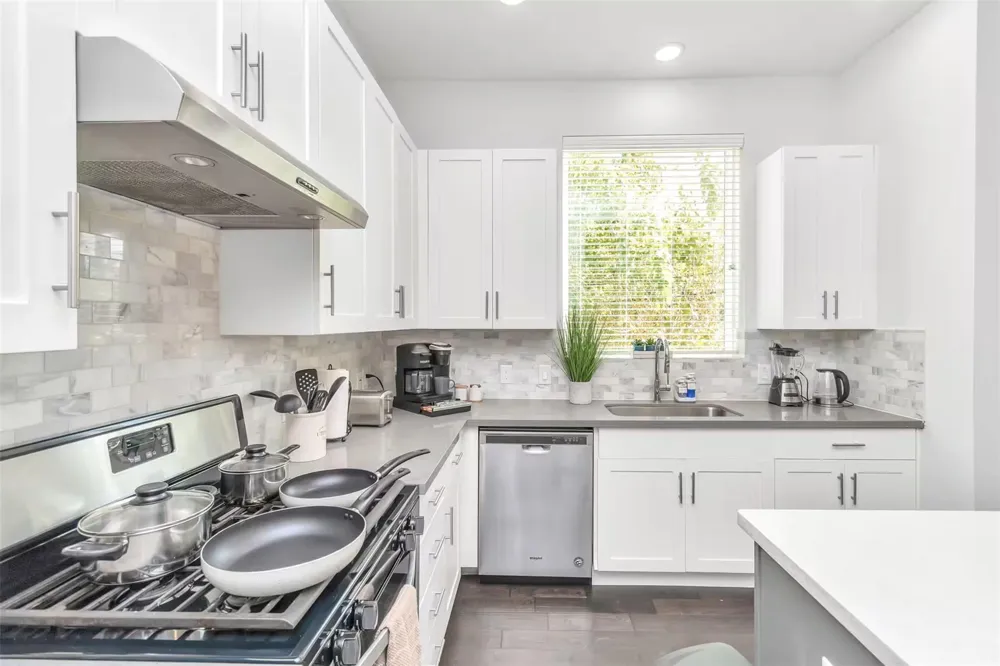 2817 Palm Street Houston, TX 77004