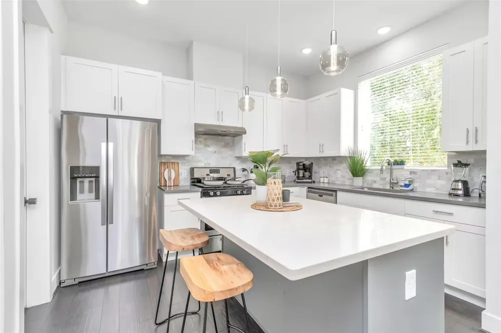 2817 Palm Street Houston, TX 77004