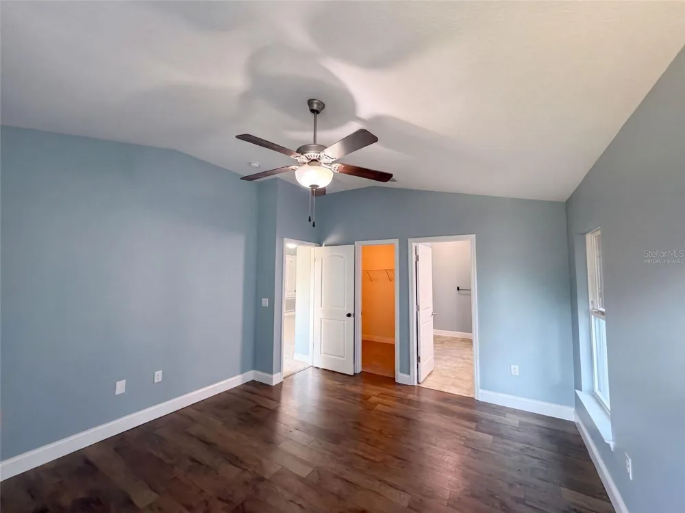 1229 LONGVILLE CIRCLE Tavares, FL 32778