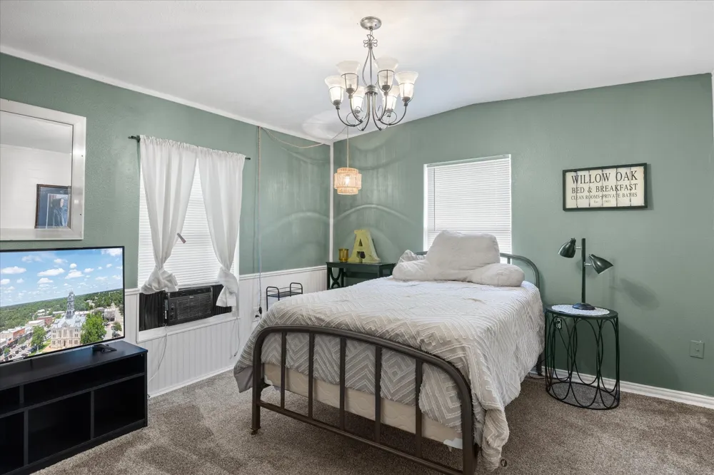 1393 Shady Oaks Circle Glen Rose, TX 76043