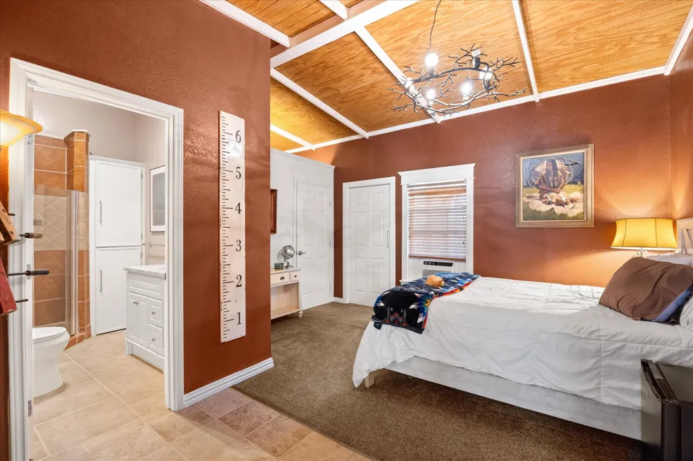 1393 Shady Oaks Circle Glen Rose, TX 76043