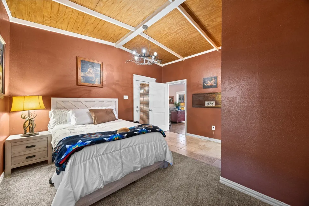 1393 Shady Oaks Circle Glen Rose, TX 76043