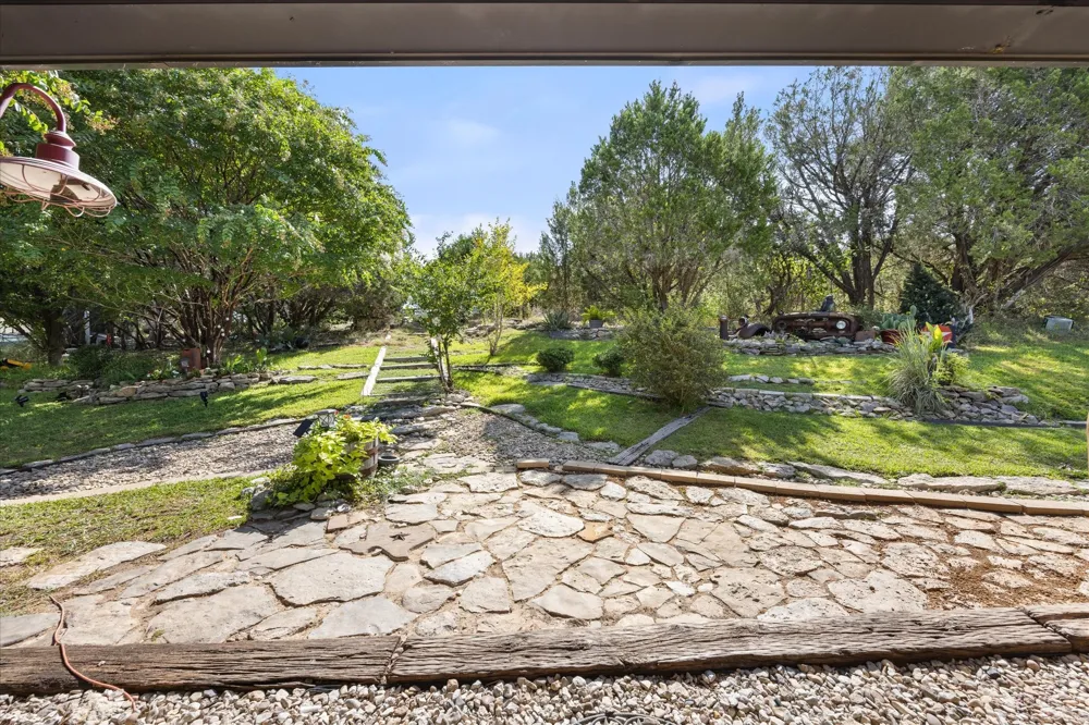 1393 Shady Oaks Circle Glen Rose, TX 76043