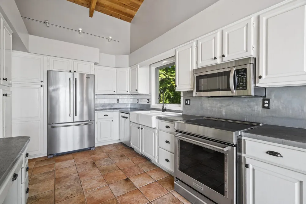 12960 Forest Beach Leelanau Township, MI 49670