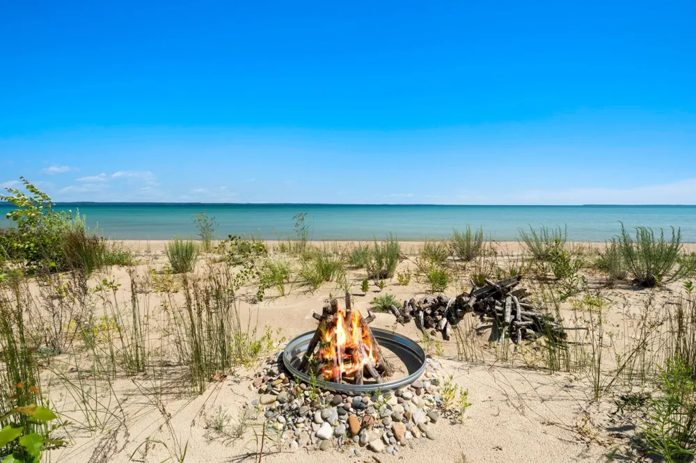 12960 Forest Beach Leelanau Township, MI 49670