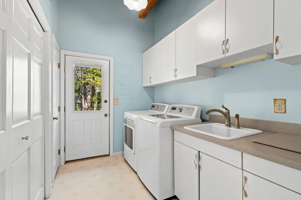 12960 Forest Beach Leelanau Township, MI 49670