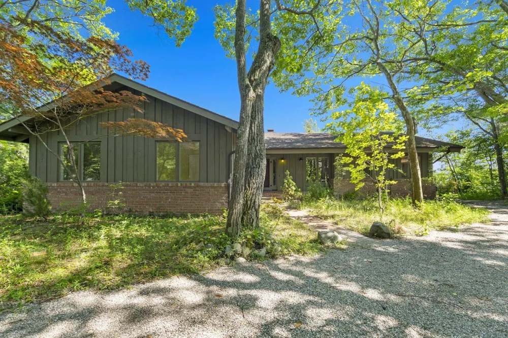 12960 Forest Beach Leelanau Township, MI 49670