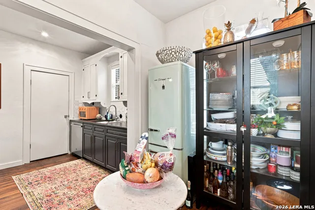 421 ELEANOR AVE San Antonio, TX 78209