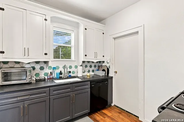 421 ELEANOR AVE San Antonio, TX 78209