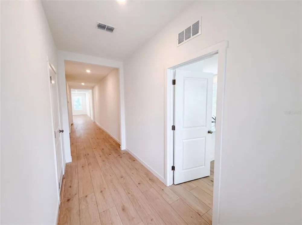 347 PUMA LOOP Groveland, FL 34736