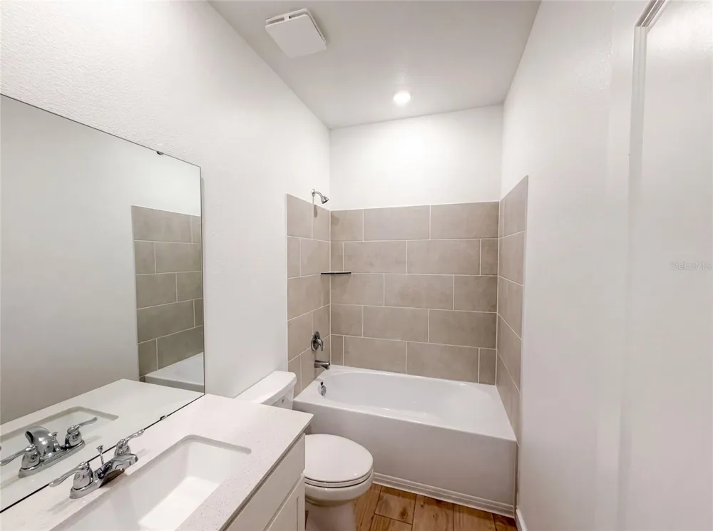 347 PUMA LOOP Groveland, FL 34736