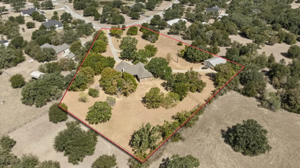 190 Lone Oak Mineral Wells, TX 76067