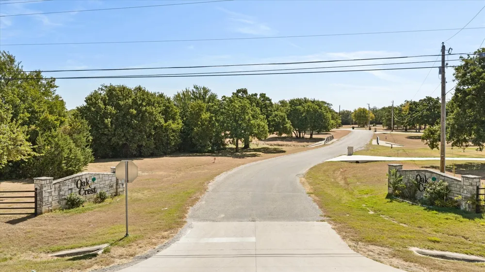 190 Lone Oak Mineral Wells, TX 76067