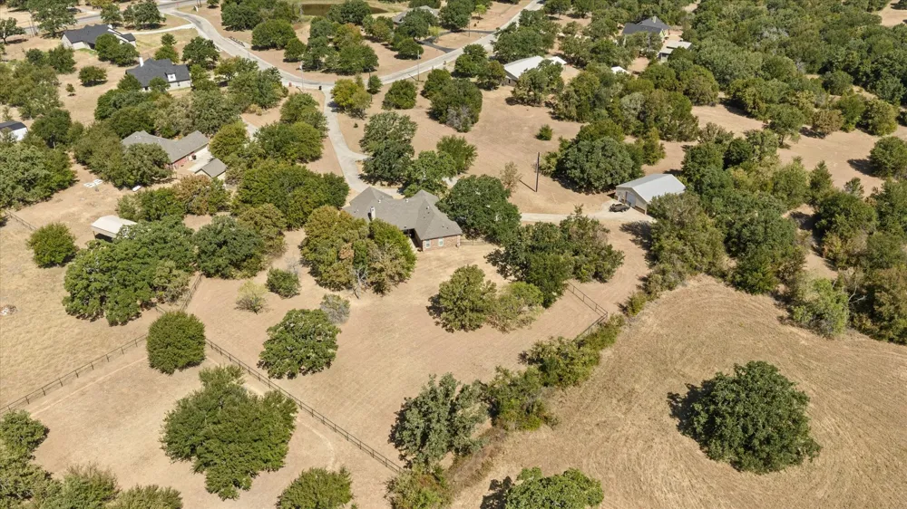 190 Lone Oak Mineral Wells, TX 76067