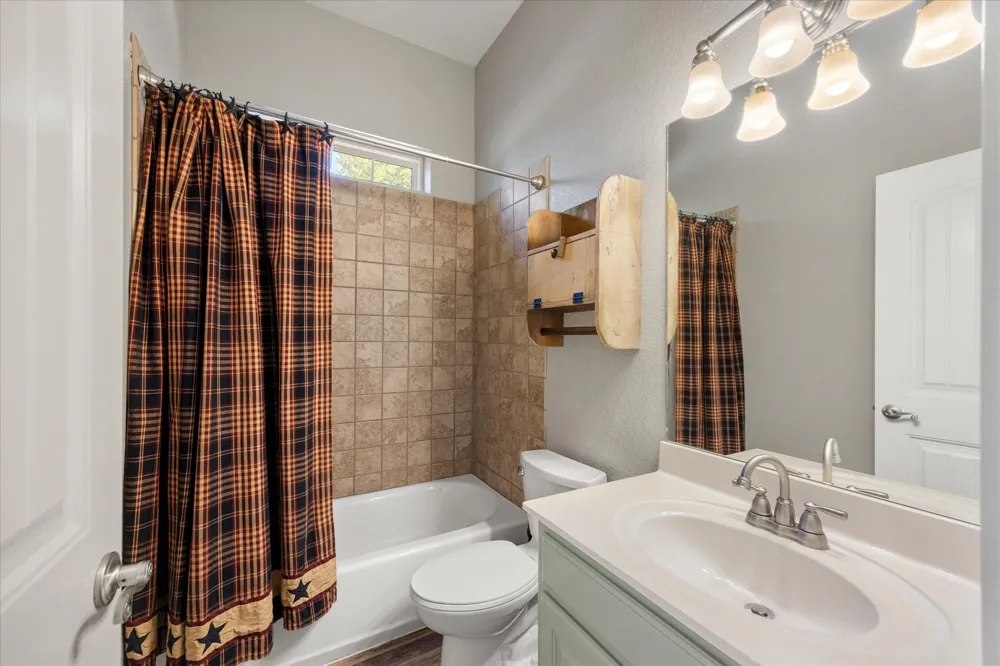 190 Lone Oak Mineral Wells, TX 76067