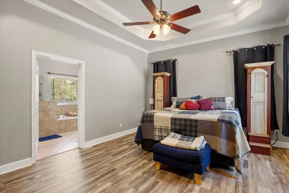 190 Lone Oak Mineral Wells, TX 76067