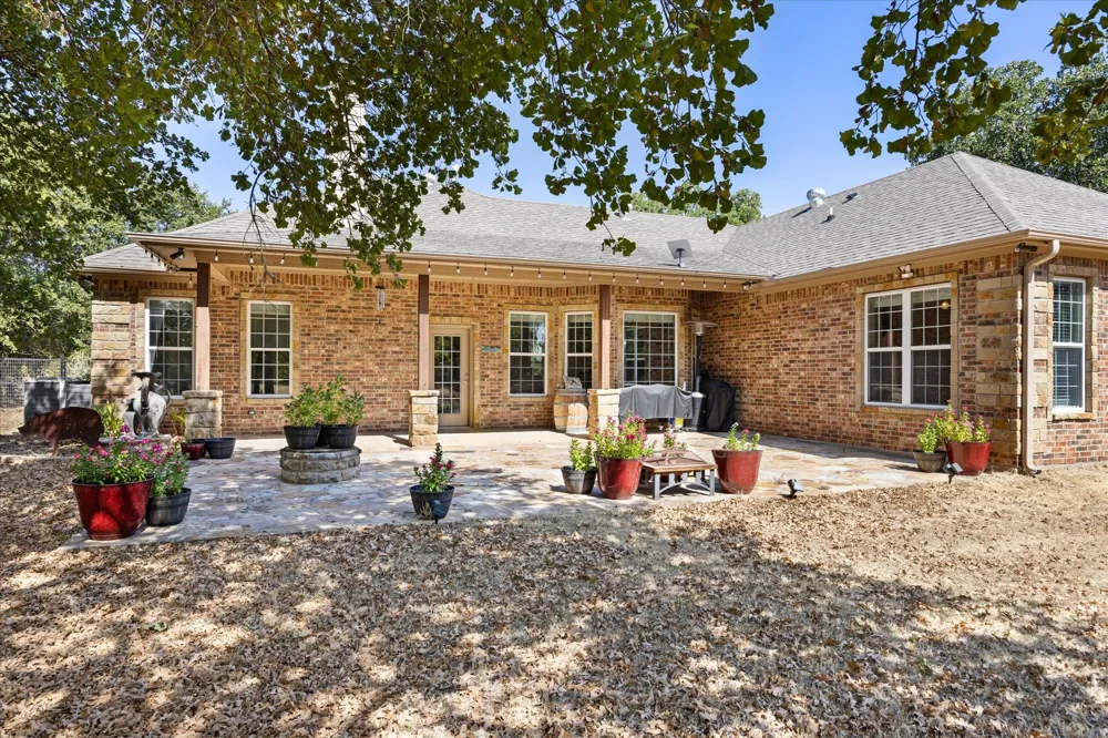 190 Lone Oak Mineral Wells, TX 76067
