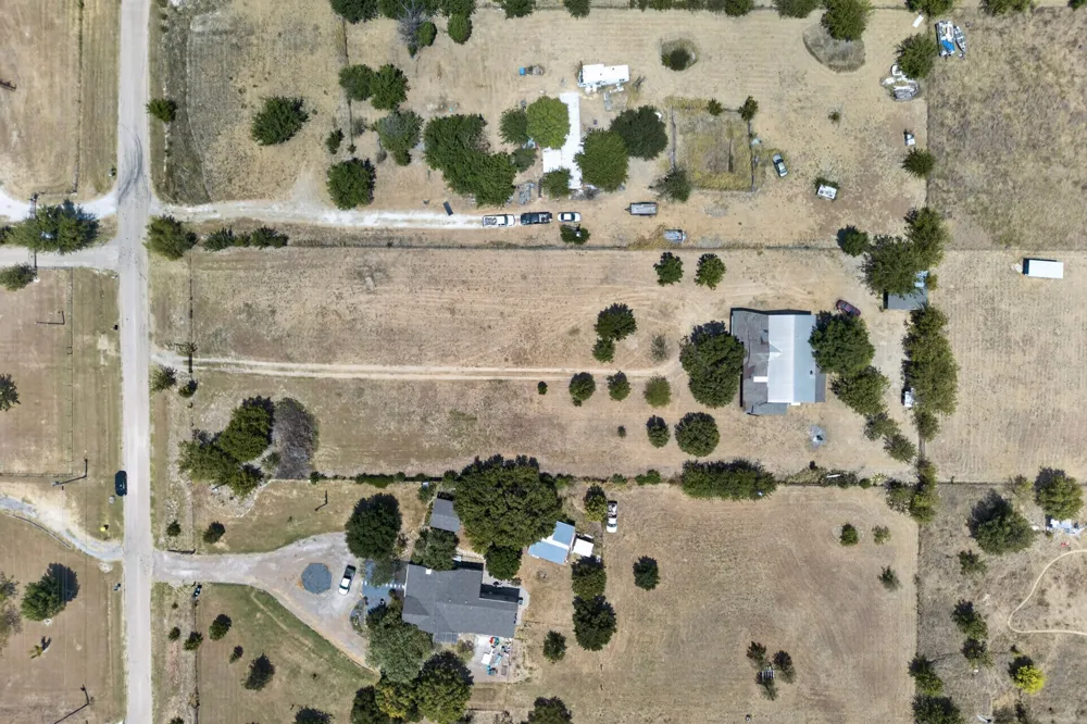 9620 Valley Road Joshua, TX 76058