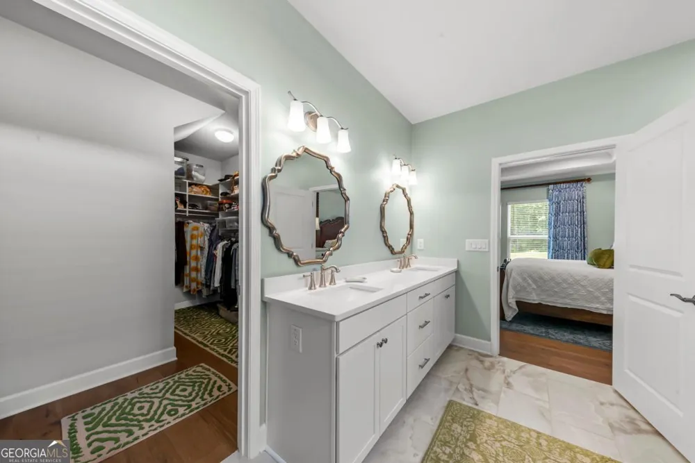 1330 Starboard WAY Greensboro, GA 30642