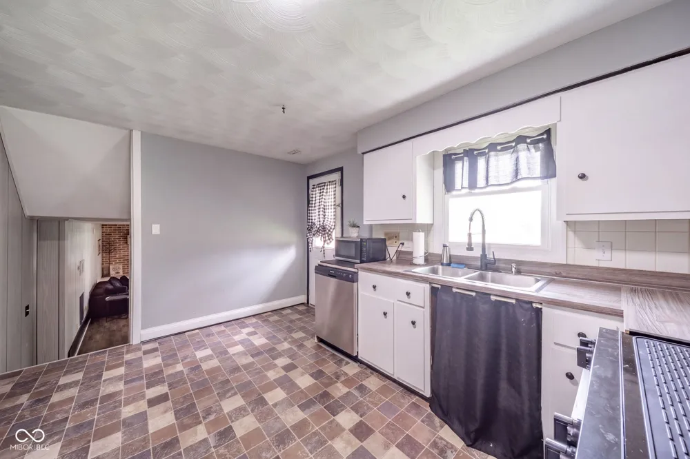 5019 S Madison Avenue Anderson, IN 46013