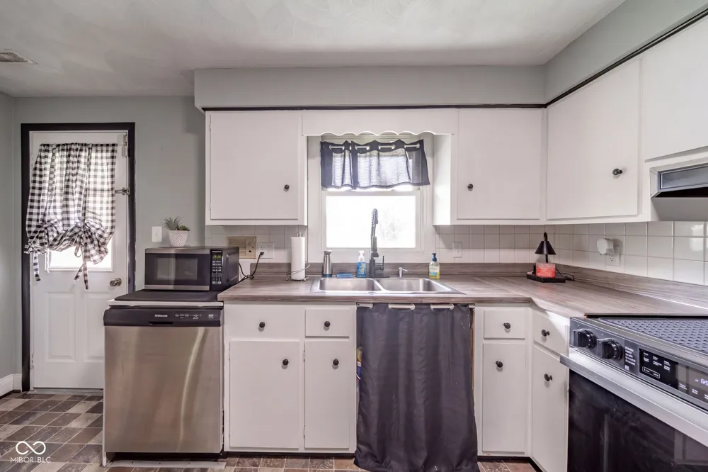 5019 S Madison Avenue Anderson, IN 46013