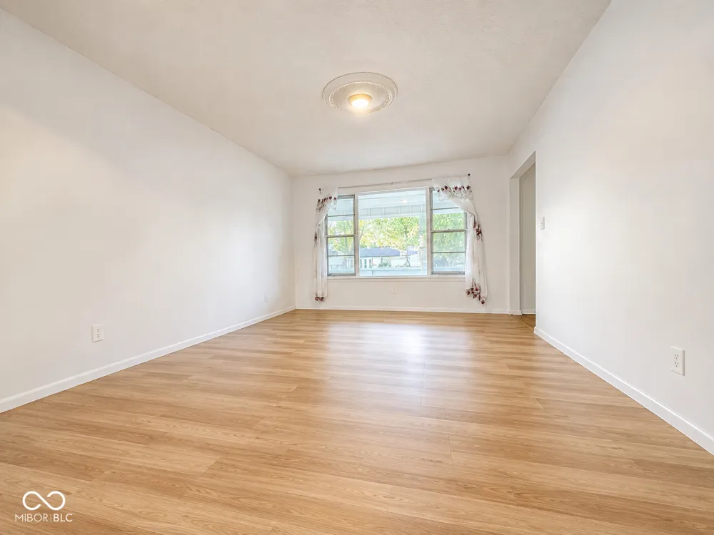 5631 Somers Drive Indianapolis, IN 46237