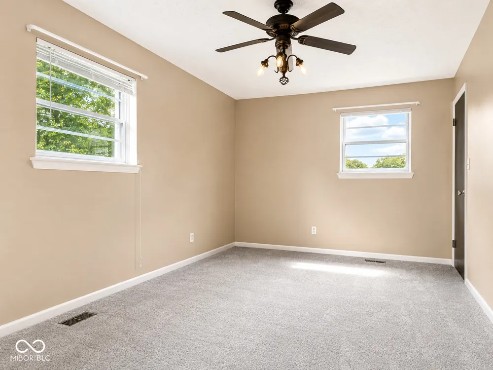 5631 Somers Drive Indianapolis, IN 46237