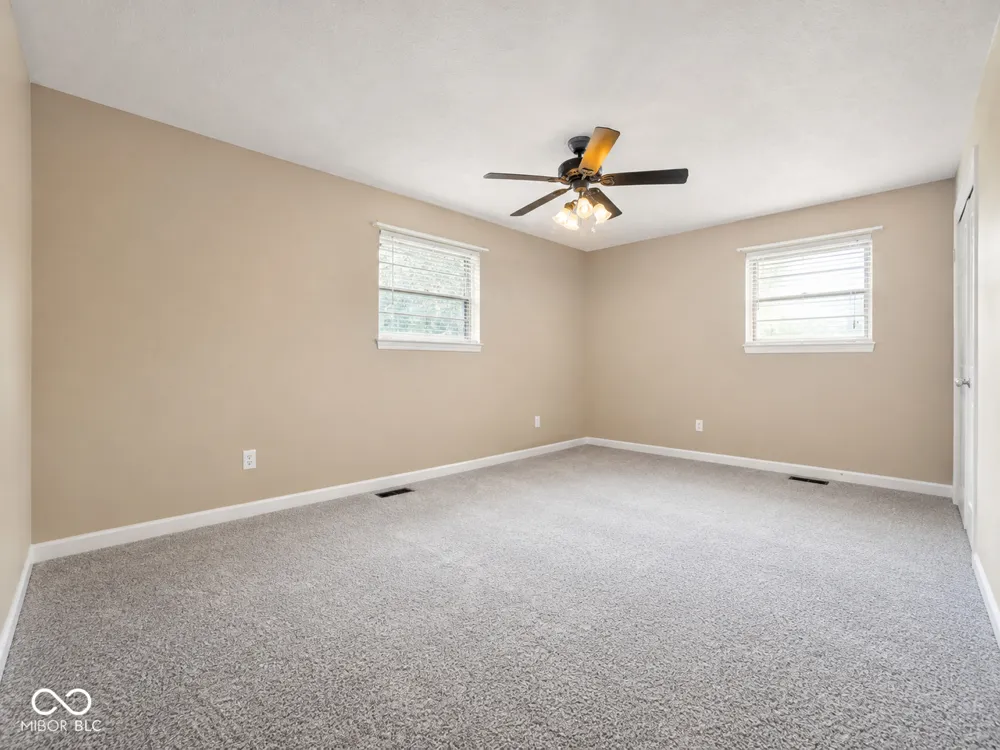 5631 Somers Drive Indianapolis, IN 46237