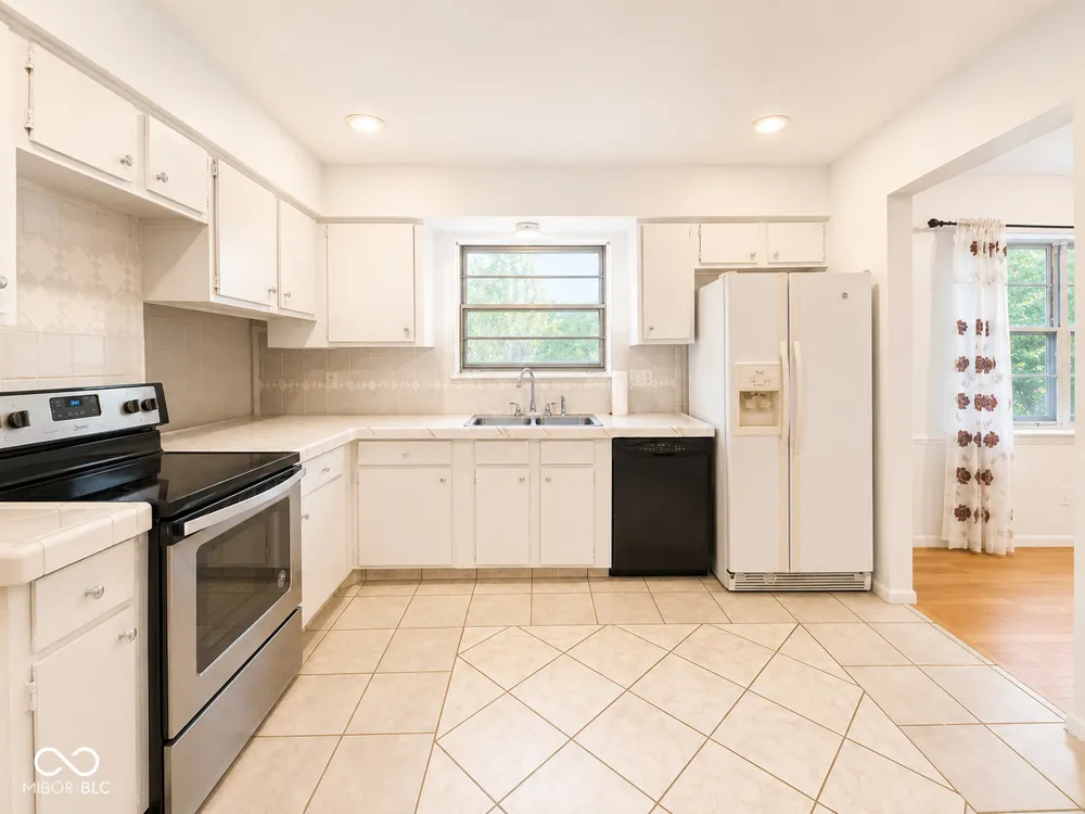 5631 Somers Drive Indianapolis, IN 46237
