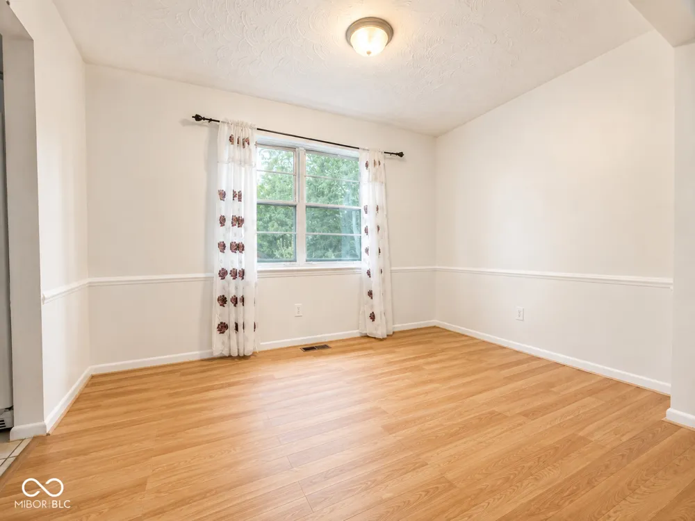 5631 Somers Drive Indianapolis, IN 46237
