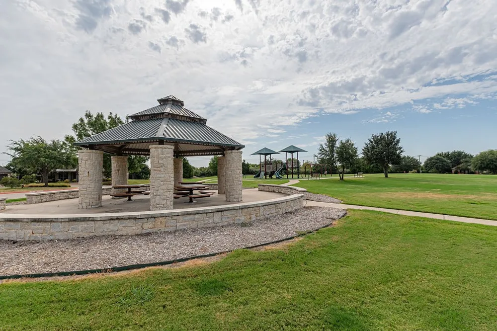 5610 Hummingbird Lane Fairview, TX 75069