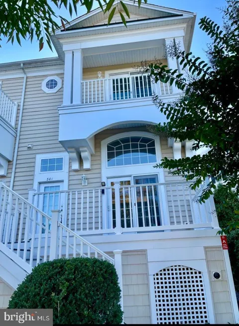 12277 HIDDEN BAY DRIVE #301