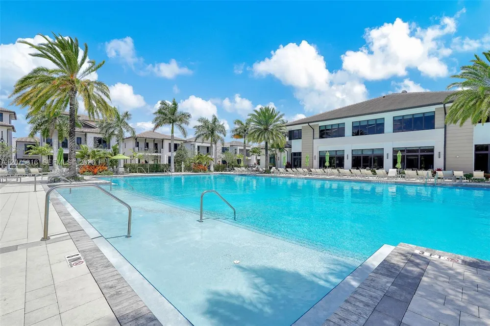 8301 NW 41st St #B-303 Doral, FL 33166