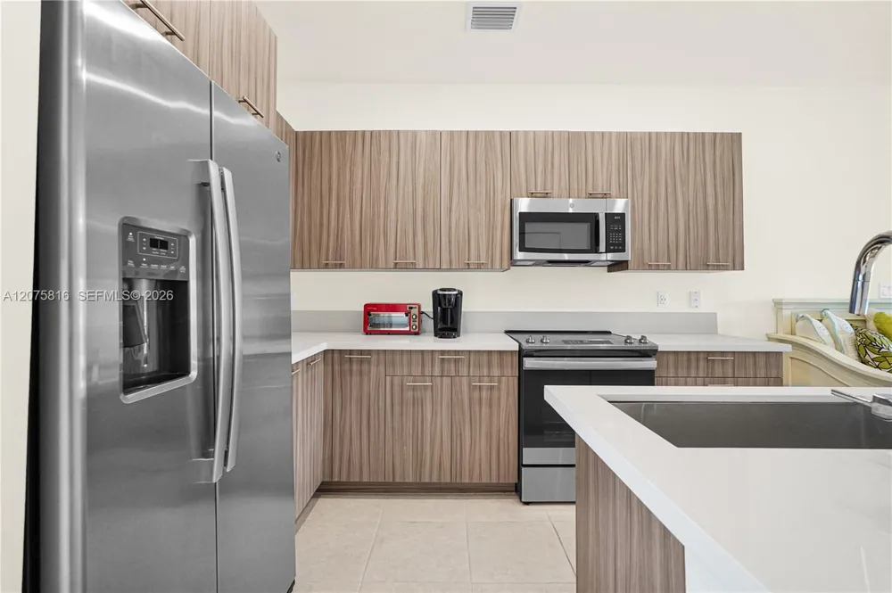 8301 NW 41st St #B-303 Doral, FL 33166