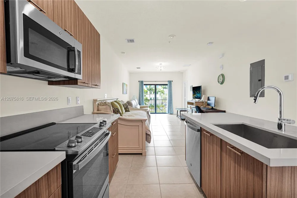 8301 NW 41st St #B-303 Doral, FL 33166