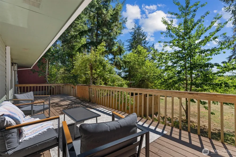 131 E Channel Drive Allyn, WA 98524