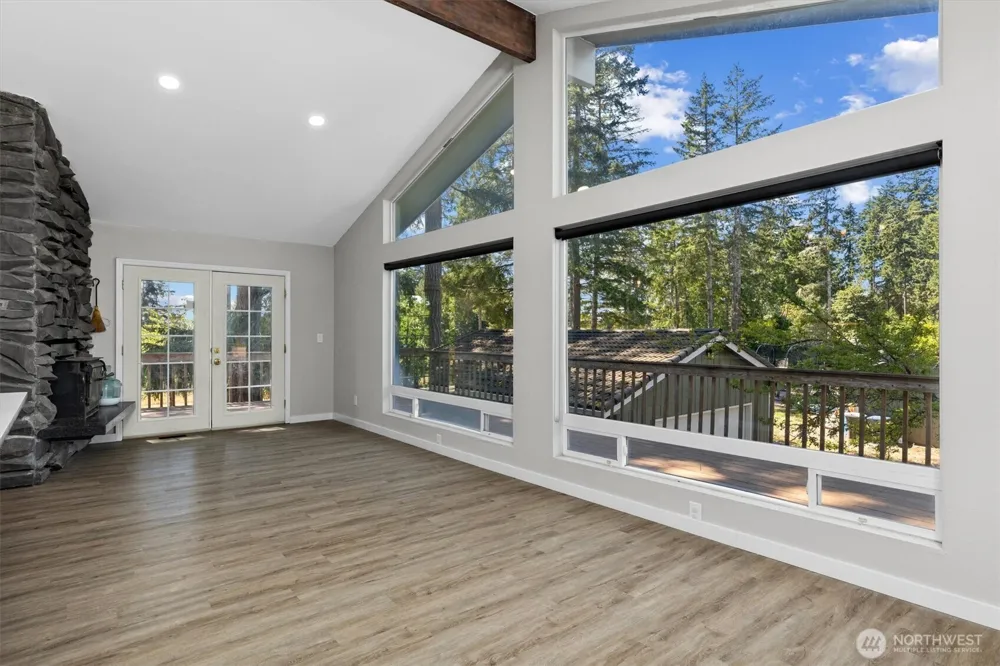 131 E Channel Drive Allyn, WA 98524
