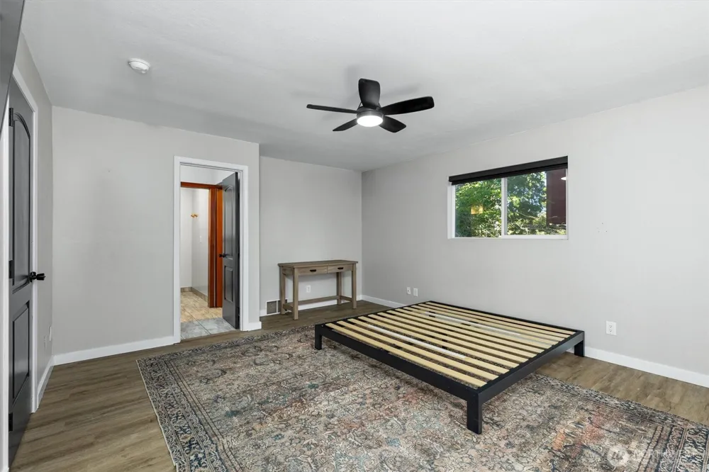 131 E Channel Drive Allyn, WA 98524