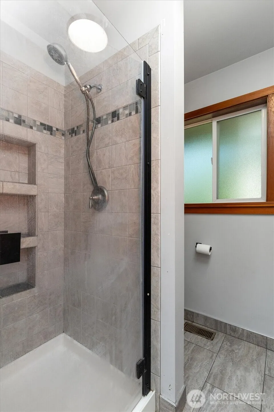 131 E Channel Drive Allyn, WA 98524